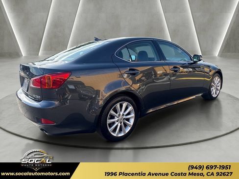 Used 2009 Lexus IS 250 w/ Premium Pkg RWD image 5