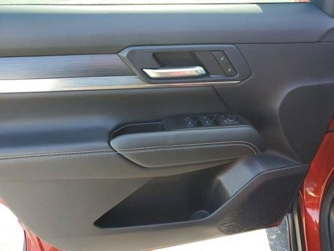 Used 2025 GMC Terrain Elevation image 18