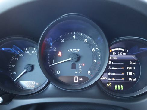Certified 2022 Porsche Macan GTS AWD/4WD image 17