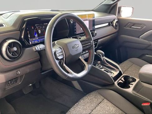 Used 2023 Chevrolet Colorado Z71 w/ Advanced Trailering Package AWD/4WD image 11