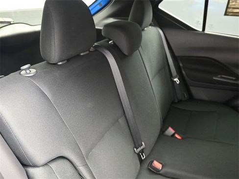 Used 2025 Nissan Kicks Play S image 33