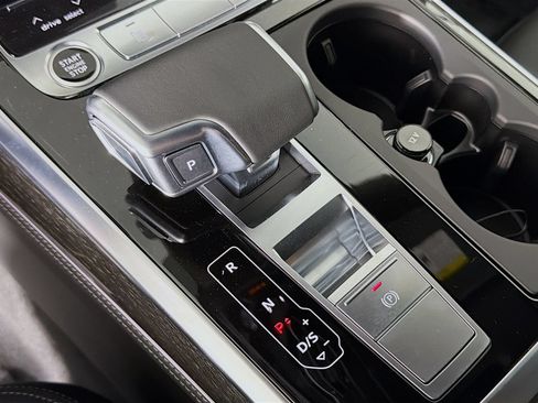 New 2026 Audi Q8 Premium Plus AWD/4WD image 17