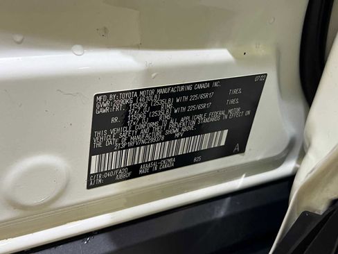 Certified 2022 Toyota RAV4 XLE image 28