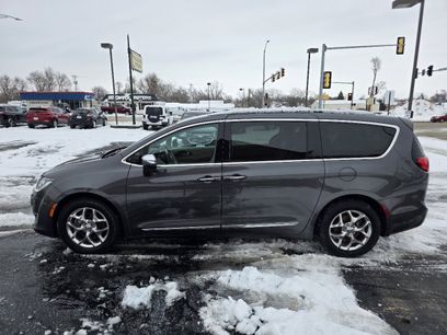 Used 2017 Chrysler Pacifica Limited