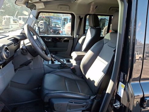 New 2025 INEOS Grenadier Fieldmaster Edition image 8