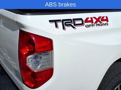 Used 2018 Toyota Tundra Limited w/ Limited Premium Package AWD/4WD image 9