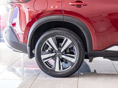 Used 2023 Nissan Rogue Platinum AWD/4WD image 11