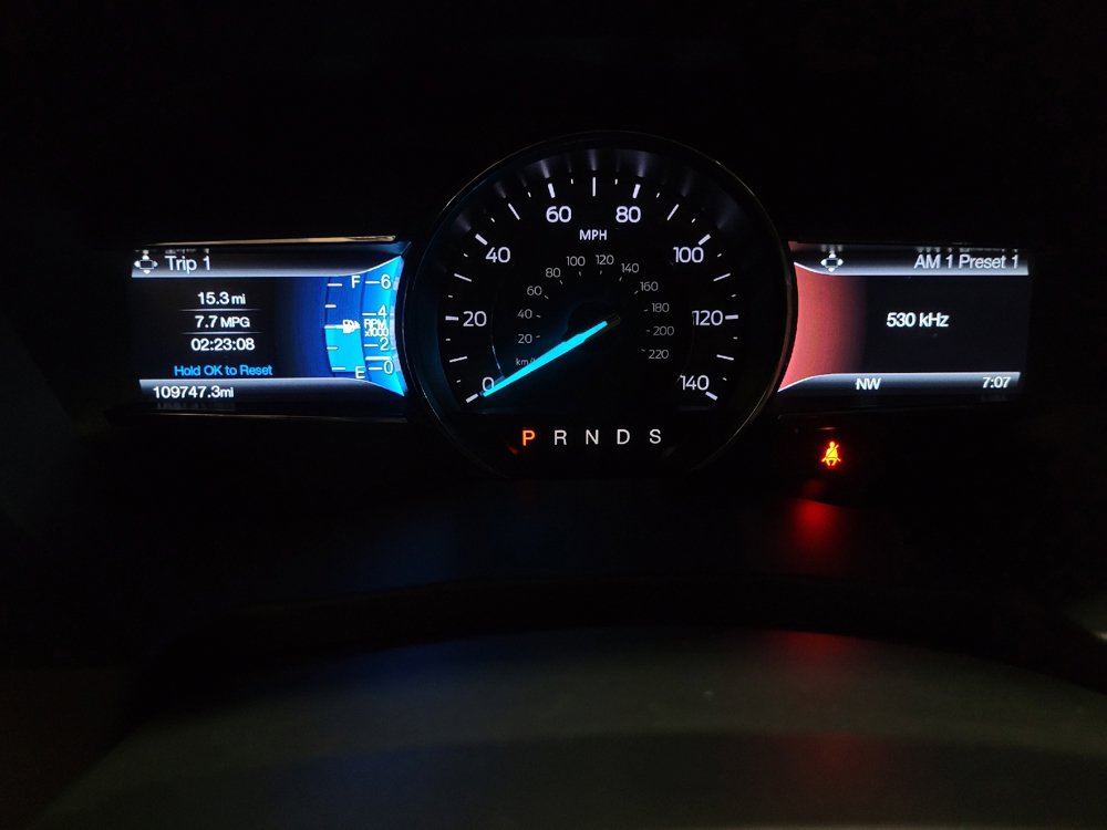 Used 2017 Ford Explorer XLT w/ Equipment Group 202A AWD/4WD image 23