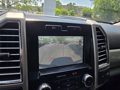 Used 2017 Ford F250 Lariat w/ Chrome Package AWD/4WD image 32