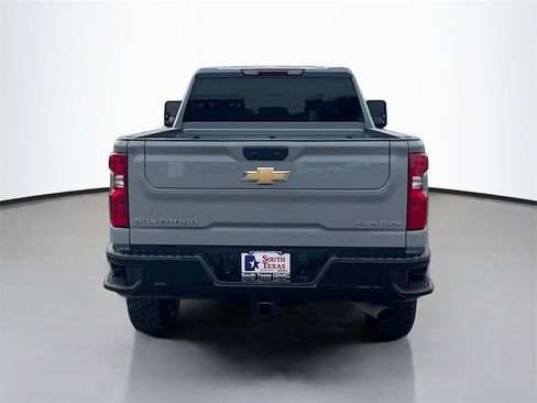 Used 2025 Chevrolet Silverado 2500 Custom w/ Custom Value Package image 6