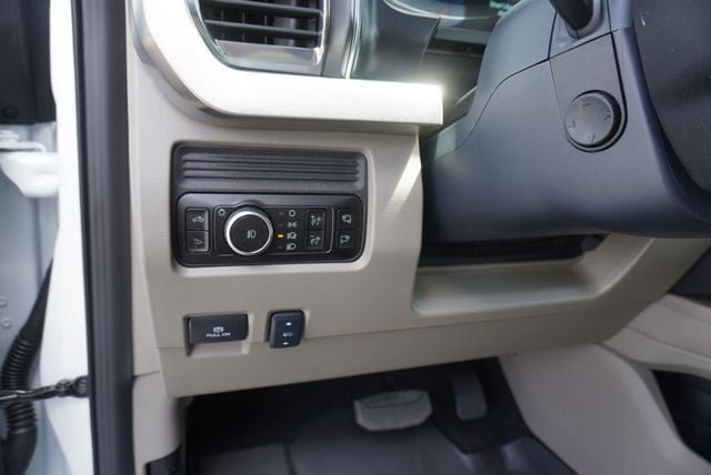 Used 2026 Ford F350 Platinum w/ Platinum Plus Package AWD/4WD image 30