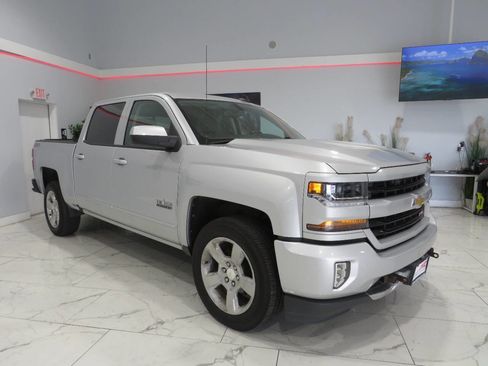 Used 2018 Chevrolet Silverado 1500 LT w/ Texas Edition image 1