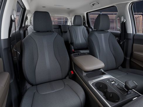 New 2026 Kia Carnival LX FWD image 15