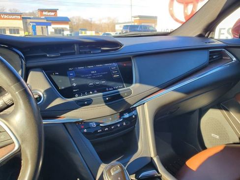 Used 2020 Cadillac XT5 Premium Luxury image 29