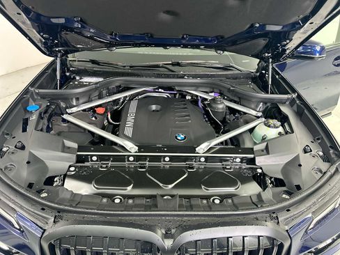 New 2026 BMW X7 xDrive40i w/ M Sport Package image 18