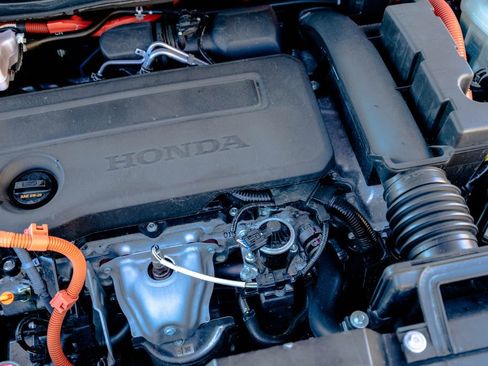 Used 2025 Honda CR-V Sport image 34