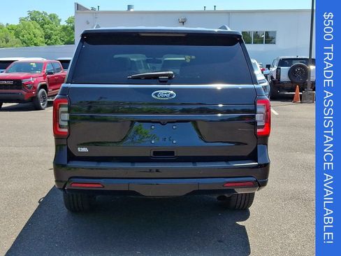 Used 2022 Ford Expedition Max Limited AWD/4WD image 5