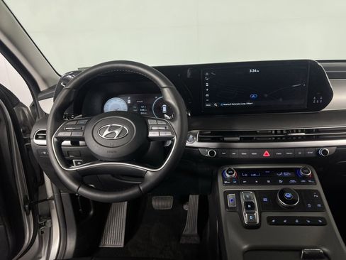 Used 2025 Hyundai Palisade SEL image 12