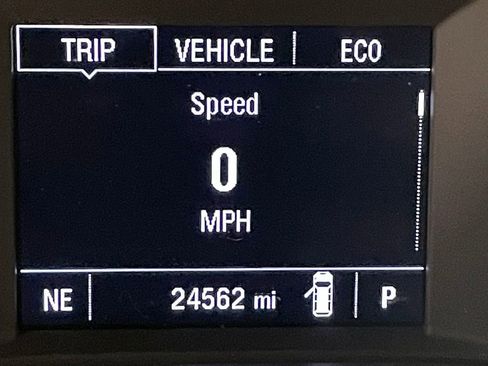 Used 2023 Chevrolet Traverse LS w/ Safety Package image 6