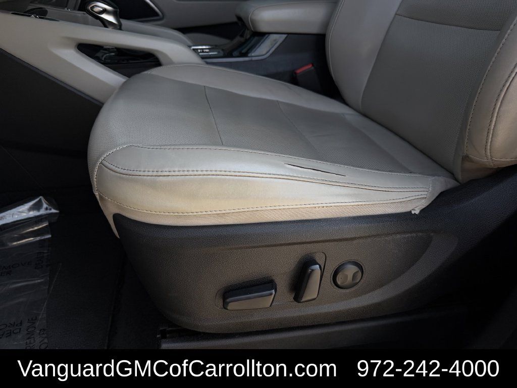 Used 2022 Kia Telluride S FWD image 32