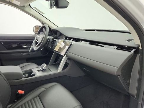Certified 2025 Land Rover Discovery Sport S image 21