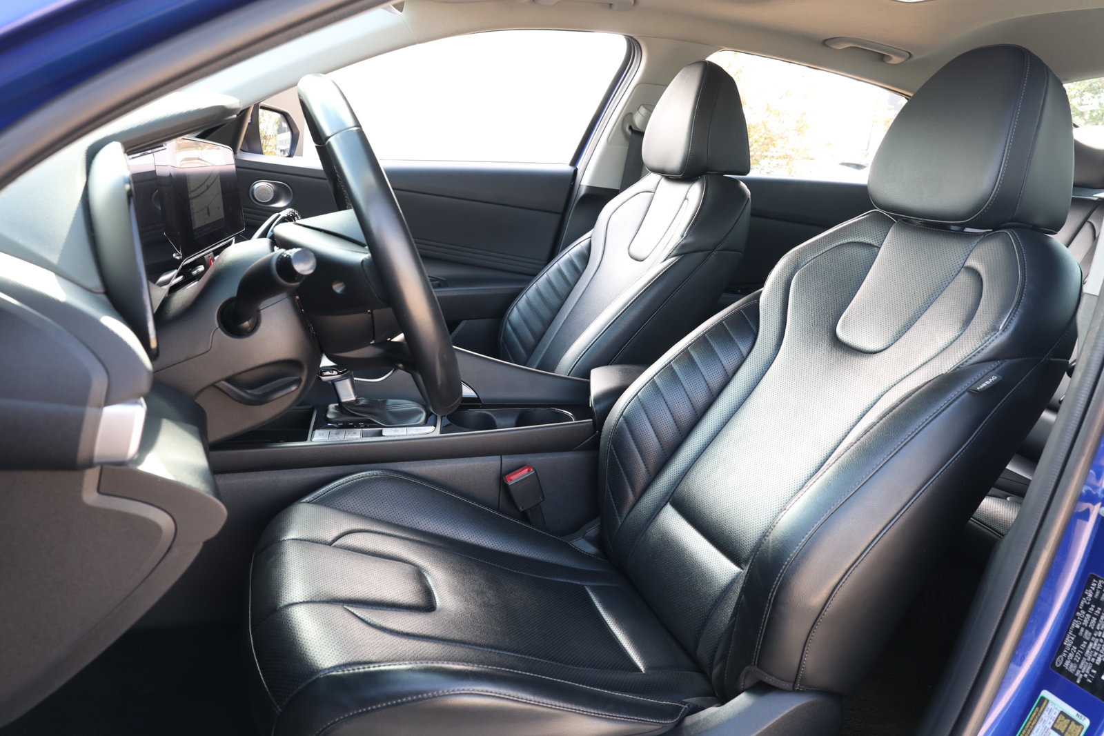 Used 2024 Hyundai Elantra Limited FWD image 29