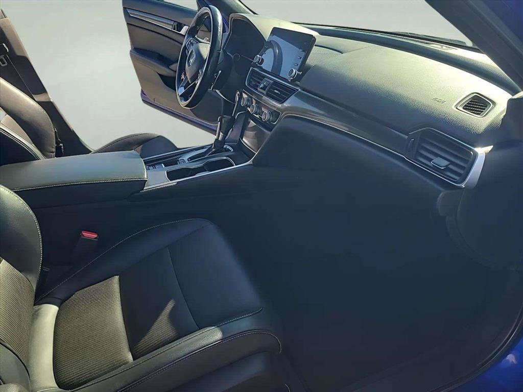 Used 2018 Honda Accord Sport image 23