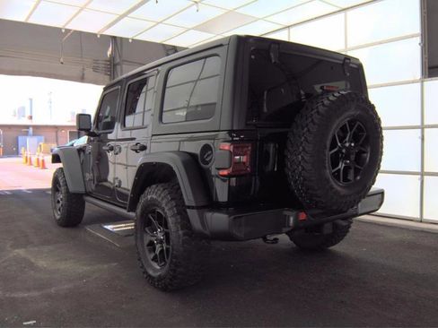 Used 2024 Jeep Wrangler Unlimited Sport AWD/4WD image 9