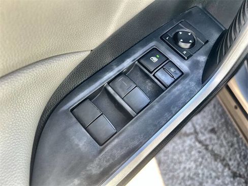 Used 2019 Toyota RAV4 XLE w/ Convenience Package image 22