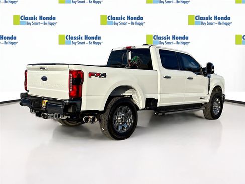 Used 2023 Ford F250 Lariat w/ Chrome Package image 8