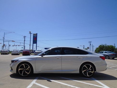 Used 2022 Honda Accord Sport Special Edition image 4