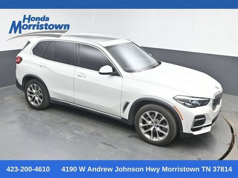 Used 2022 BMW X5 xDrive40i w/ Premium Package AWD/4WD image 1