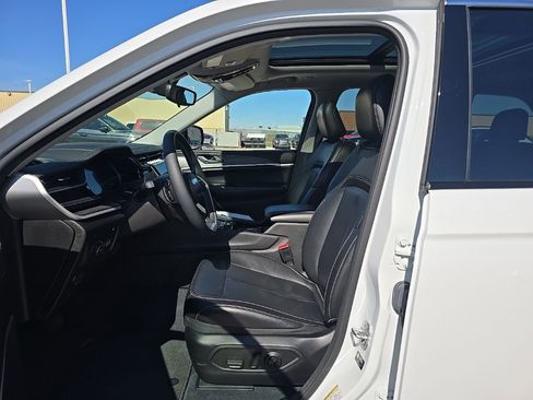 Used 2022 Jeep Grand Cherokee Limited 4xe AWD/4WD image 14