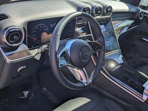 Certified 2025 Mercedes-Benz GLC 300 4MATIC image 10