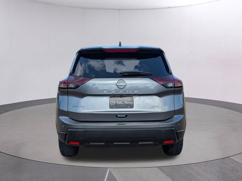 Used 2024 Nissan Rogue S AWD/4WD image 4
