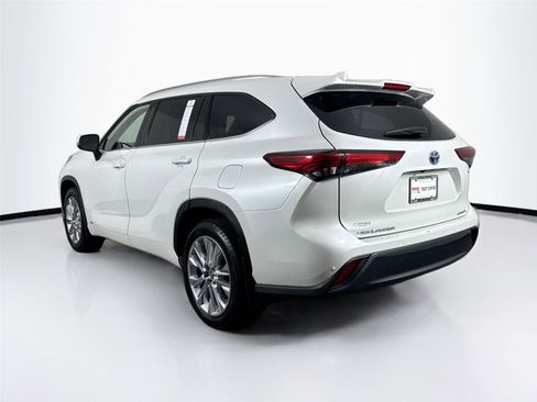 Used 2022 Toyota Highlander Limited AWD/4WD image 13