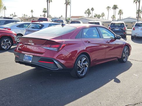 Certified 2025 Hyundai Elantra Sport image 5
