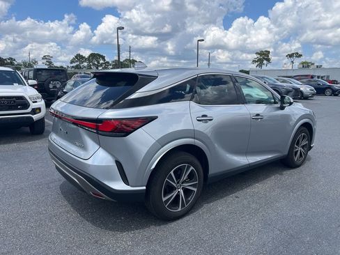 Used 2024 Lexus RX 350 FWD w/ Technology Package image 7