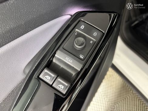 Used 2023 Volkswagen ID.4 Pro S RWD image 16