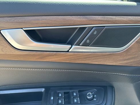 New 2026 Volkswagen Atlas SE FWD image 21