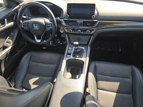 Used 2018 Honda Accord Sport image 25