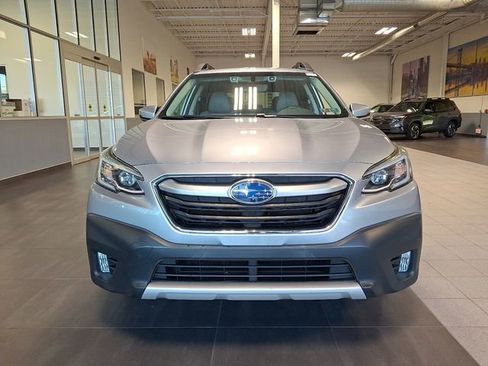 Used 2020 Subaru Outback Limited AWD/4WD image 2