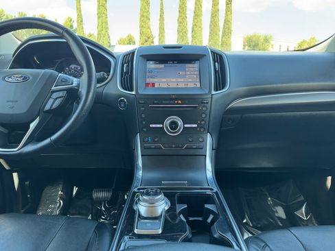 Used 2019 Ford Edge Titanium w/ Equipment Group 301A image 15
