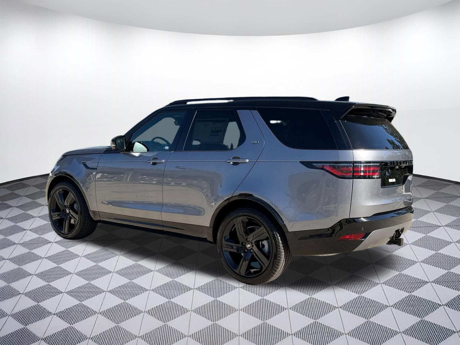 New 2026 Land Rover Discovery Dynamic SE AWD/4WD image 3
