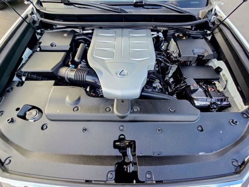 Used 2019 Lexus GX 460 Premium w/ Premium Package image 40