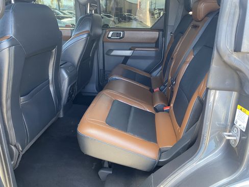 Used 2022 Ford Bronco Outer Banks AWD/4WD image 15
