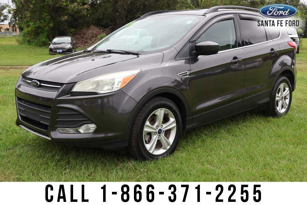 Used 2015 Ford Escape SE w/ Equipment Group 201A FWD image 2