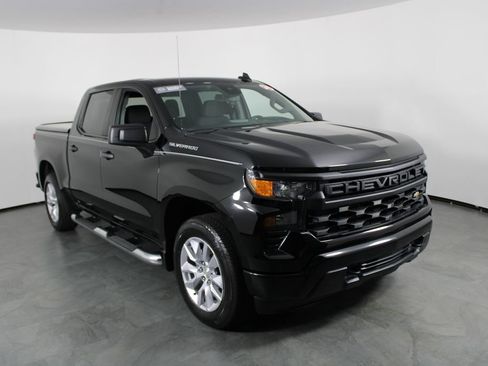 Used 2024 Chevrolet Silverado 1500 Custom RWD image 13