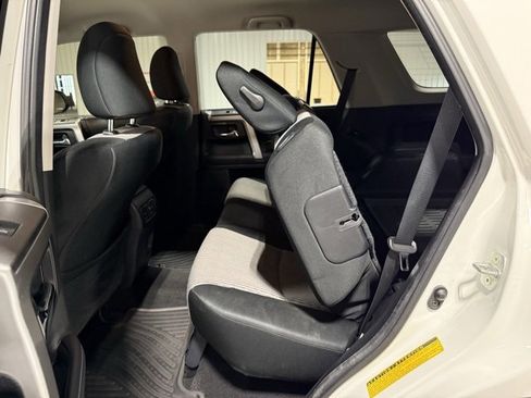 Used 2020 Toyota 4Runner SR5 image 29