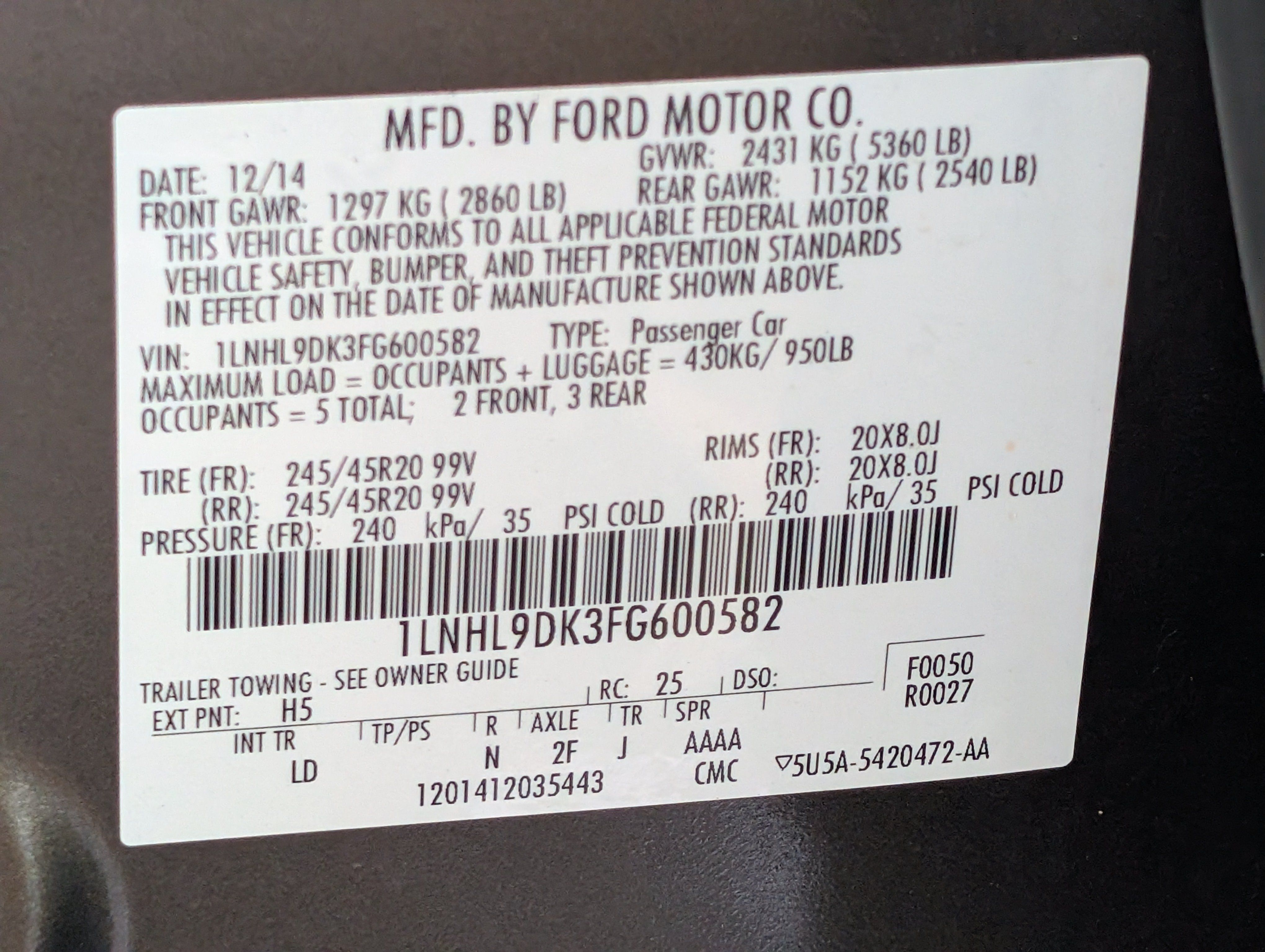 Used 2015 Lincoln MKS w/ Equipment Group 101A FWD image 19